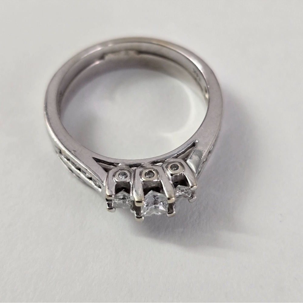 14K White Gold Diamond Bridal Ring Set - Picture 7 of 8